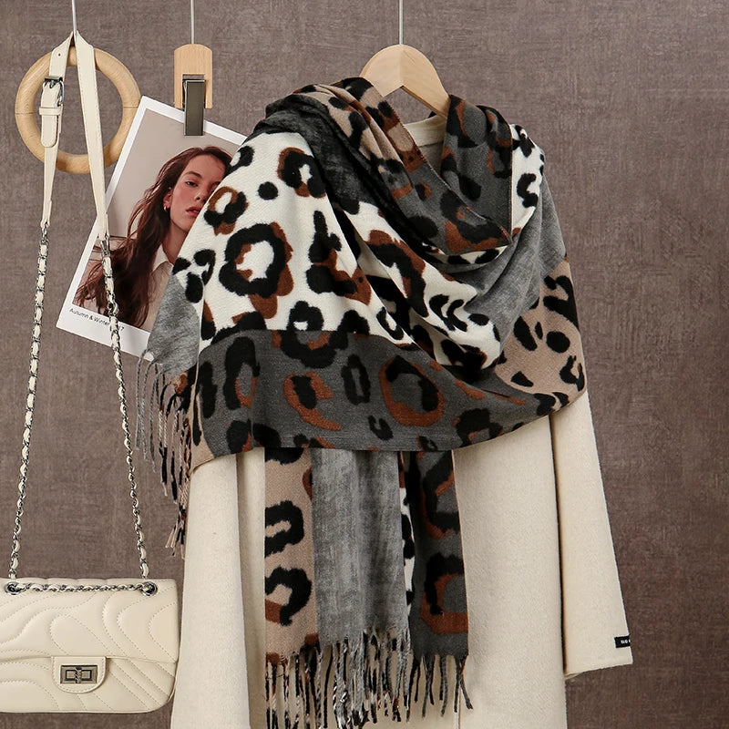 Fashion Leopard Printed Cashmere Scarf