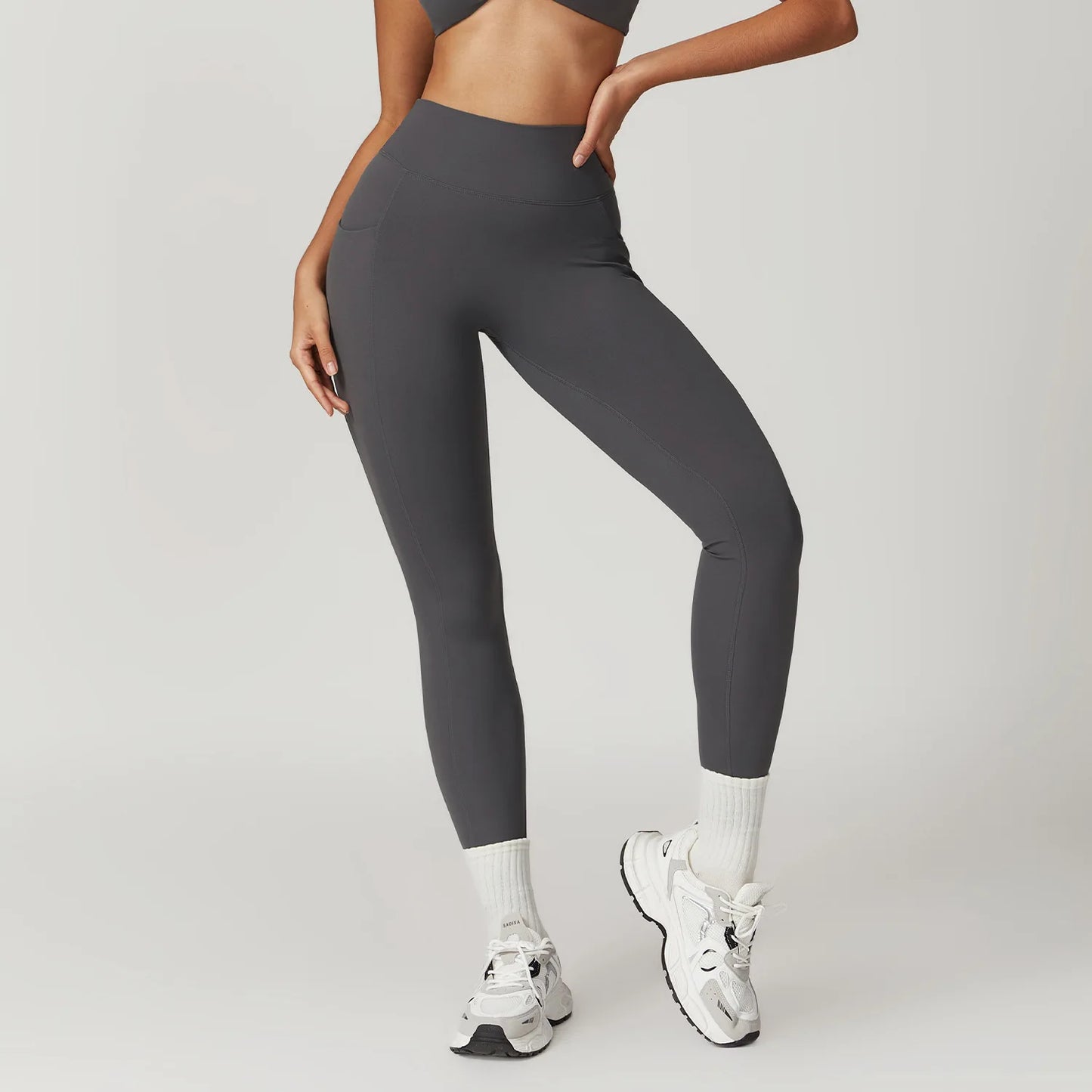 V Back Scrunch Yoga Pants